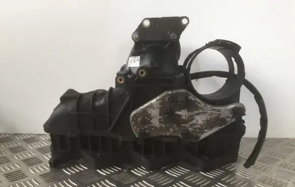Mercedes-Benz C W203 Intake manifold A646098002 A6460902337 A6460920501
