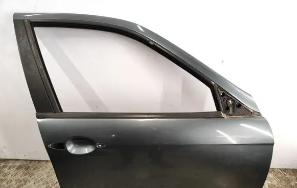 Alfa Romeo 156 Front door 650A