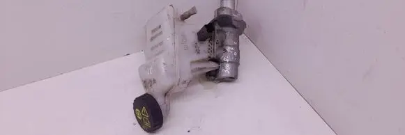 Peugeot 207 Master brake cylinder 32067093