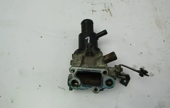 Dacia Logan I Thermostat housing 