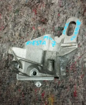 Ford Fiesta Engine mounting bracket 8A6G6F001DB