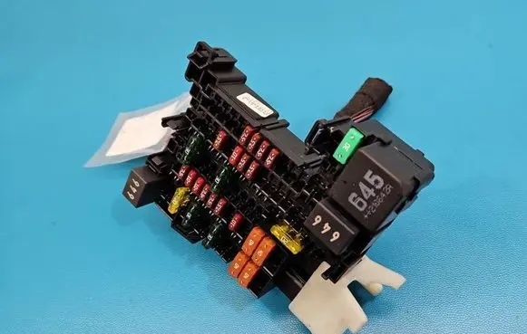 Skoda Octavia Mk4 Fuse box set 5WA937615 IMPRK1566125