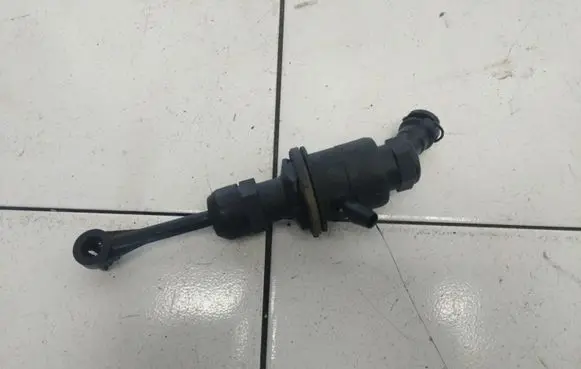 Nissan Micra Clutch master cylinder 30610AX710