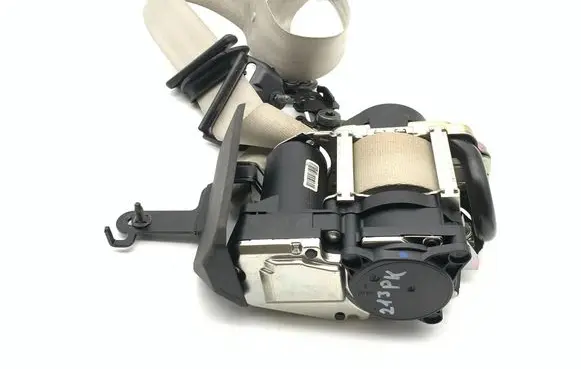 Volvo S90, V90 Front seatbelt 31675245