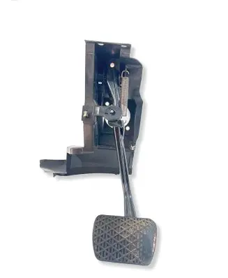 Mercedes-Benz C W203 Brake pedal A2032900401