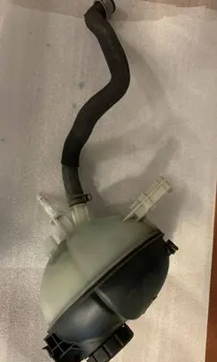 Mercedes-Benz C W204 Coolant expansion tank/reservoir 2045000549