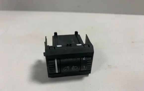 Skoda Octavia Mk2 (1Z) Headlight level height control switch 1Z0941333