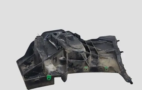 Volvo V40 Rear bumper mounting bracket 31290591