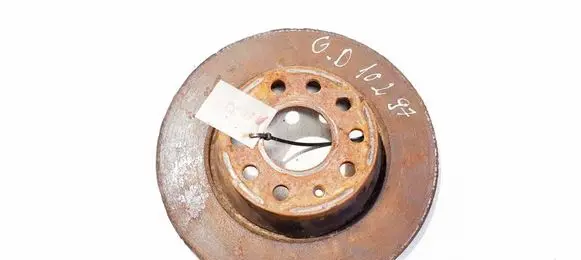 Volkswagen PASSAT B6 Rear brake disc neventiliuojamas