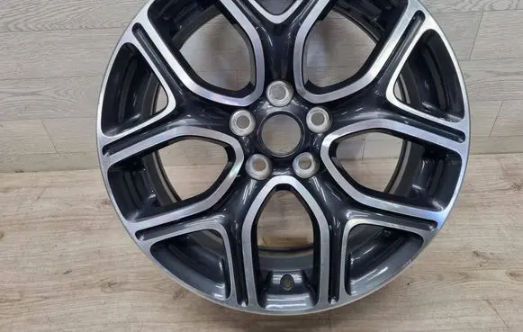 Mitsubishi Outlander R18 alloy rim 