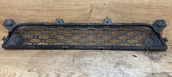 Volvo XC60 Front bumper lower grill 30763423