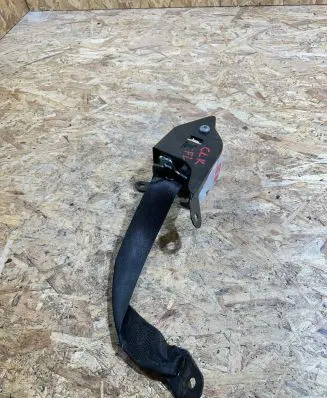 Mercedes-Benz CLK A209 C209 Rear seatbelt A2098680114