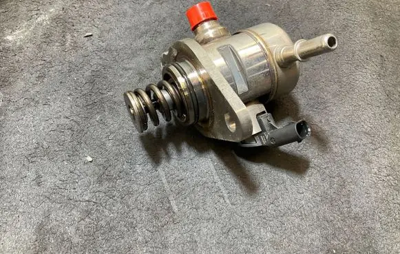 Peugeot 2008 II Fuel injection high pressure pump 28446039 22505493 20220805