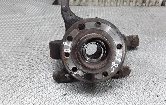 Opel Zafira B Front wheel hub spindle knuckle
