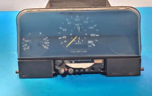 Mercedes-Benz Sprinter W901 W902 W903 W904 Speedometer (instrument cluster)