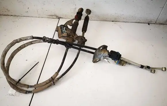 Volvo V50 Gear shift cable linkage 30759428