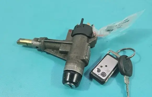Audi 80 90 S2 B4 Ignition lock 893905851D IMPRK1561564