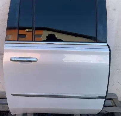 Cadillac Escalade IV Rear door 23378568