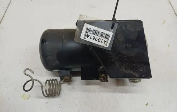 Audi A4 S4 B5 8D Air conditioning (A/C) air dryer 800260759B