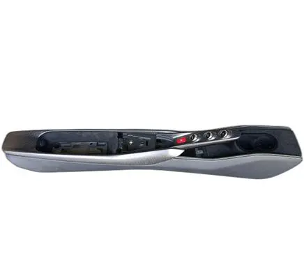 Ferrari F8 Spider Center console