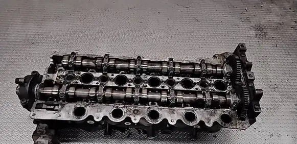 Volvo V70 Engine head 31104738 31104738002