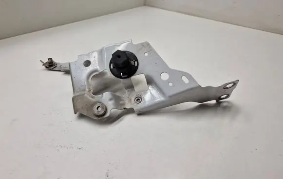 BMW 3 G20 G21 Fender mounting bracket 7419402