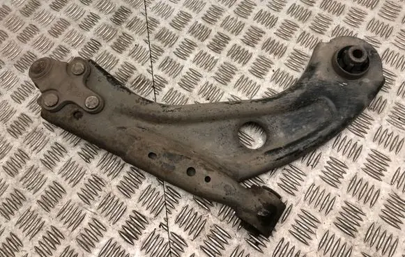 Peugeot 308 Front lower control arm/wishbone