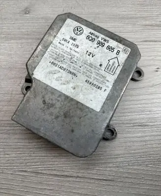 Volkswagen PASSAT B5.5 Airbag control unit/module 6Q0909605B 45990205F 5WK42869