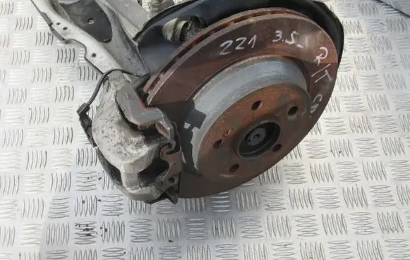 Mercedes-Benz S W221 Front wheel hub spindle knuckle 