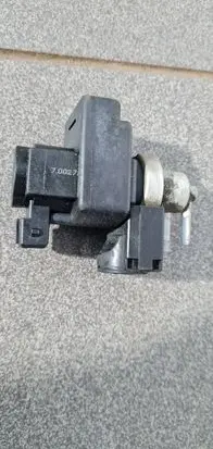 Hyundai Terracan Valve vacuum 