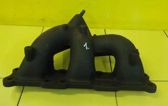 Opel Senator B Exhaust manifold 92322000