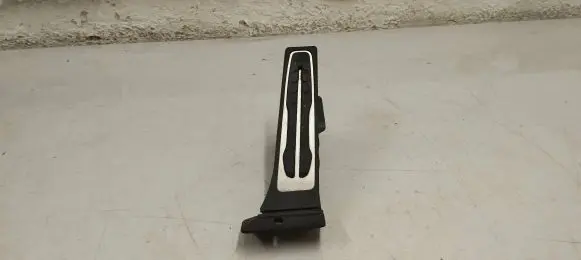 BMW 3 G20 G21 Accelerator throttle pedal 6871053