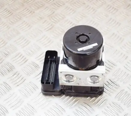 Volvo V60 ABS Pump 10021210034 P31423348