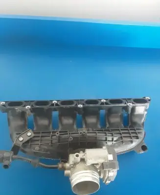 BMW Z4 E89 Intake manifold 756467803 7564678 7556119