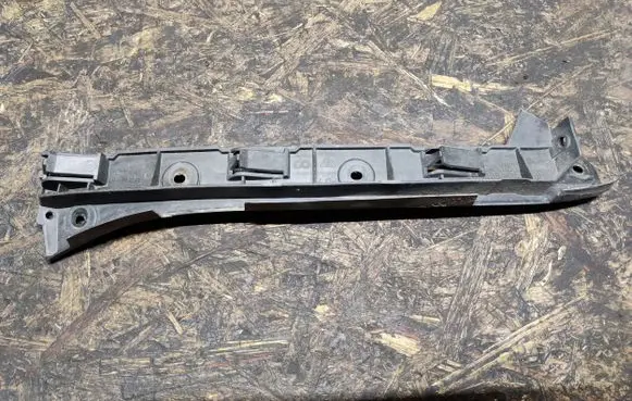 Porsche Cayenne (9PA) Front bumper mounting bracket 7L5807184