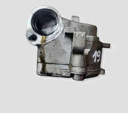 Volkswagen Golf VI Oil pump 03G115105C