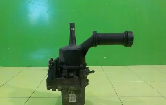 Volkswagen Polo IV 9N3 Power steering pump 16AB40