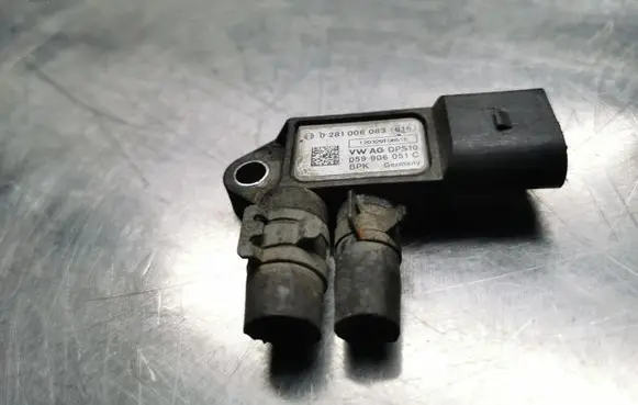 Skoda Fabia Mk2 (5J) Exhaust gas pressure sensor 059906051C