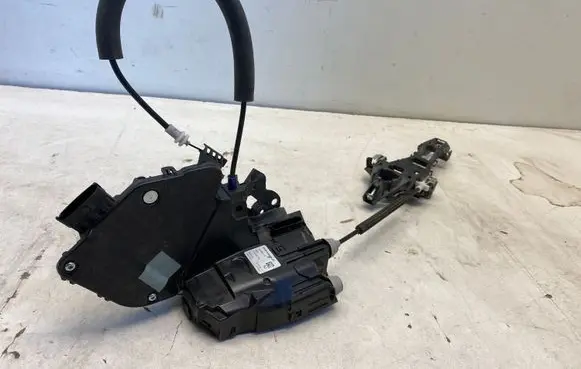 Jaguar F-Pace Rear door lock C47882102