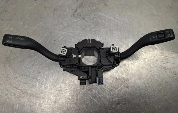 Audi A3 S3 8P Wiper turn signal indicator stalk/switch 8P0907137AE 8P0953519 8P0953513A