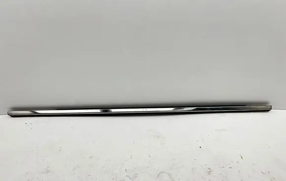Chrysler Grand Voyager V Door glass trim