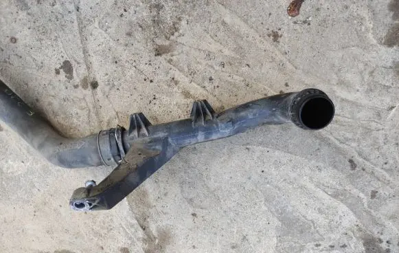 Mercedes-Benz E W213 Engine coolant pipe/hose A2135010182 CT151038 KKK667065A1P3