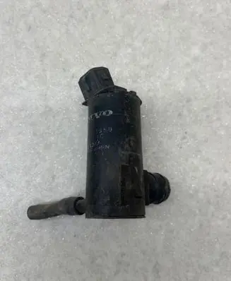 Volvo V70 Windscreen/windshield washer pump 9169611 0602103950
