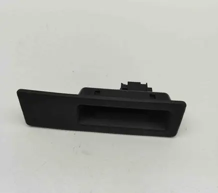 BMW 3 GT F34 Tailgate/boot open switch button 7368752