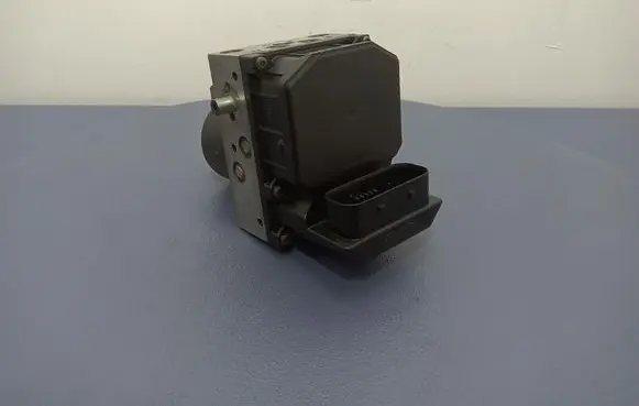 Audi A4 S4 B6 8E 8H ABS Pump 8E0614517