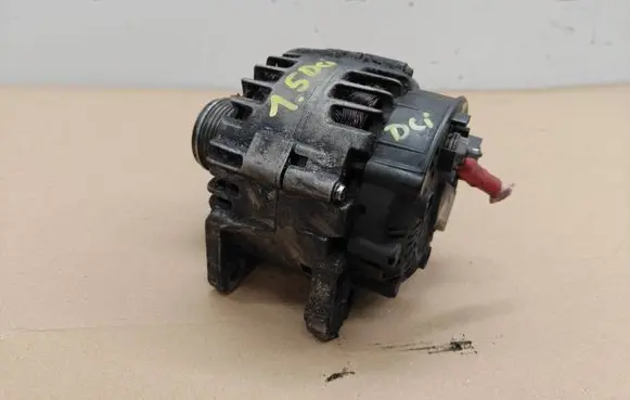 Renault Megane II Generator/alternator 210223682