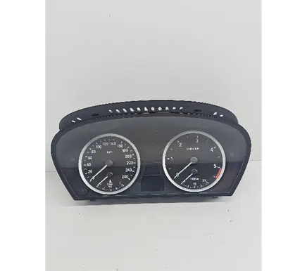 Speedometer (instrument cluster)