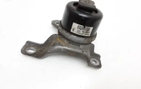 Volvo XC60 Engine mount bracket 8G9N6F012BB