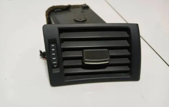 Audi A4 S4 B7 8E 8H Dashboard side air vent grill/cover trim 8E0820902F