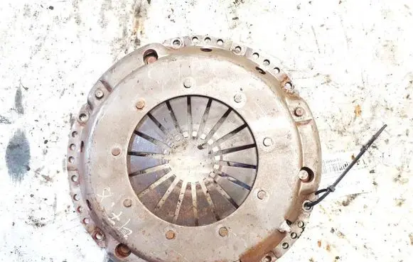 Skoda Octavia Mk1 (1U) Pressure plate 1635gv103